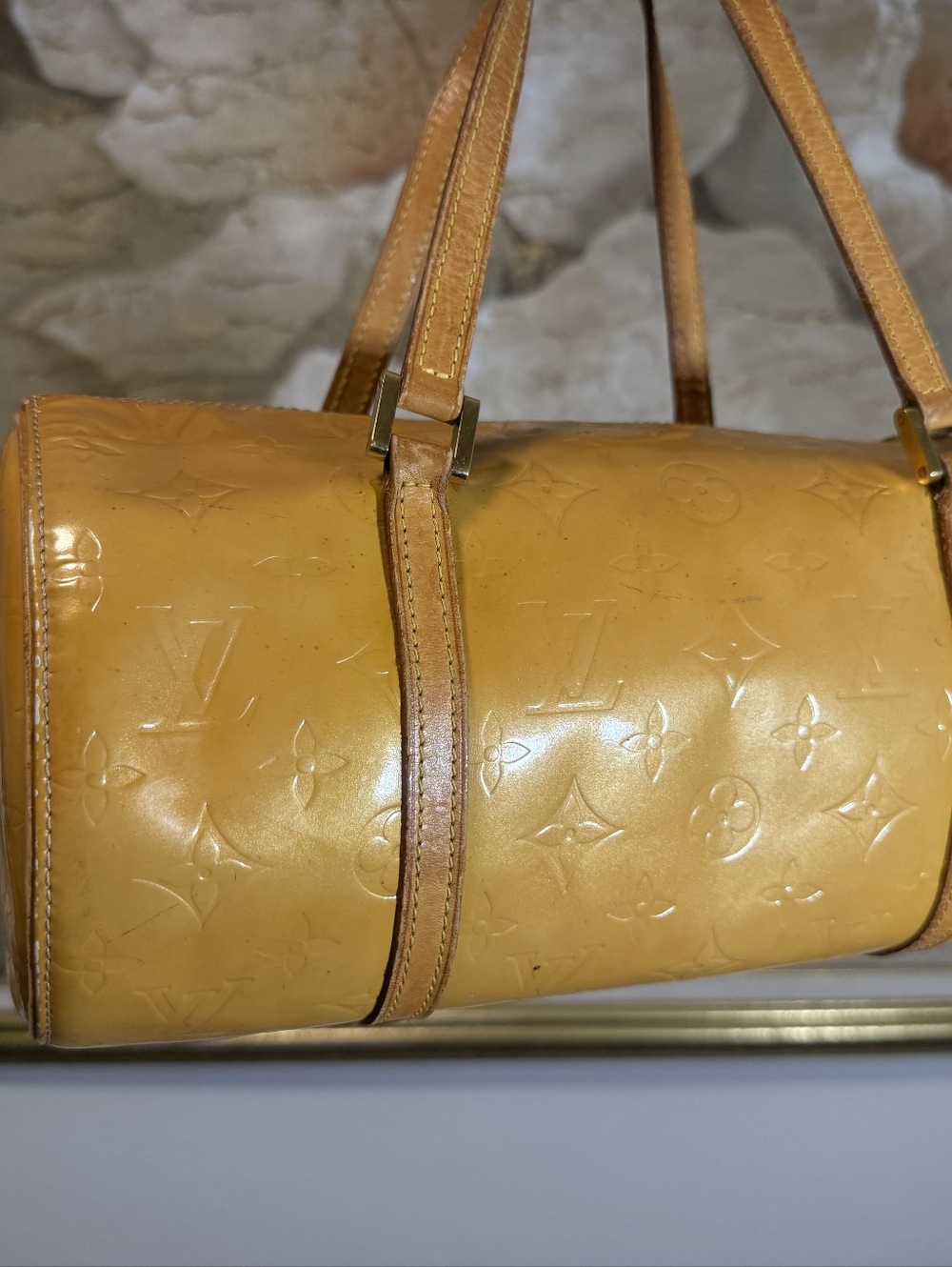 Louis Vuitton Monogram Vernis Papillon - Picture 15 of 16